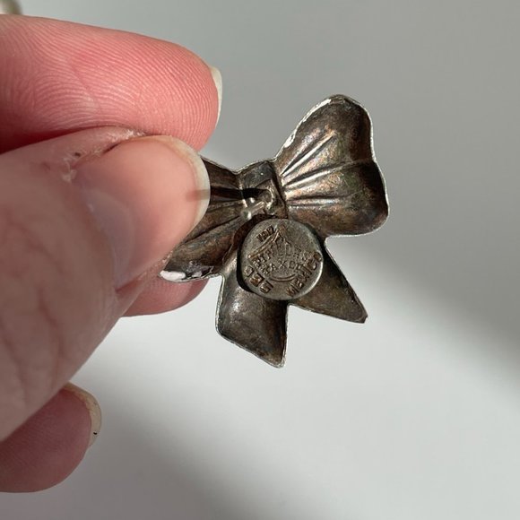 Vintage Sterling Silver Bow Shaped Earrings by Antonia Pineda - Picture 2 of 4